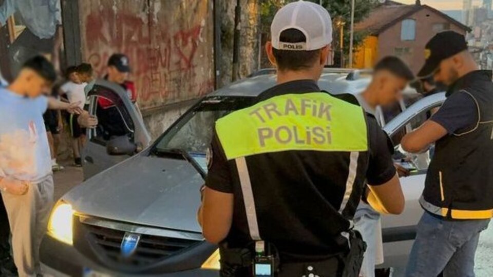 Şişli'de narkotik uygulaması: 4 gözaltı
