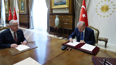 YAŞ kararları Resmi Gazete'de