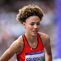 Buse Savaşkan kimdir?