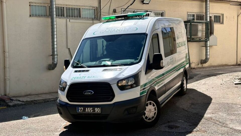 Otomobil traktöre çarptı! 2 can kaybı var