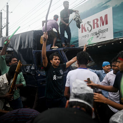 Bangladeş'te hükümet karşıtı protesto: 93 ölü