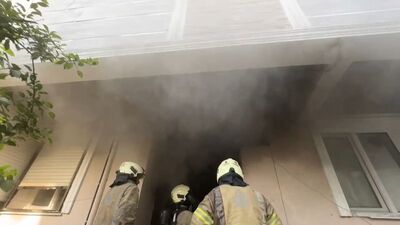 Pano yandı, girişi dumanlar kapladı!