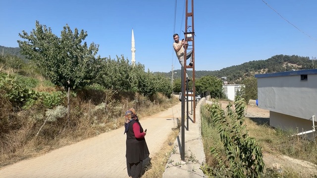Yakınlarıyla böyle haberleşiyorlar