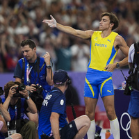  Armand Duplantis'ten Yusuf Dikeç pozu!