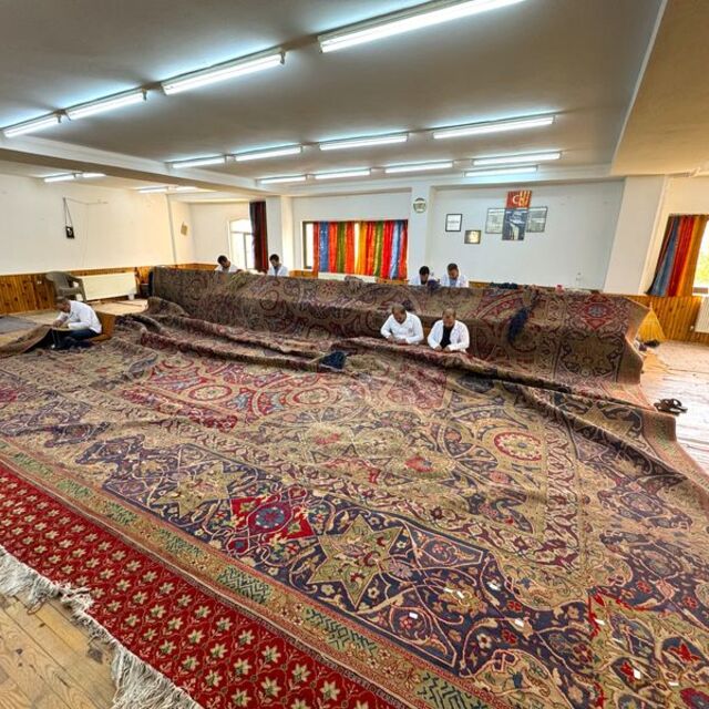 Türkiye'nin yurt dışındaki en büyük halısı