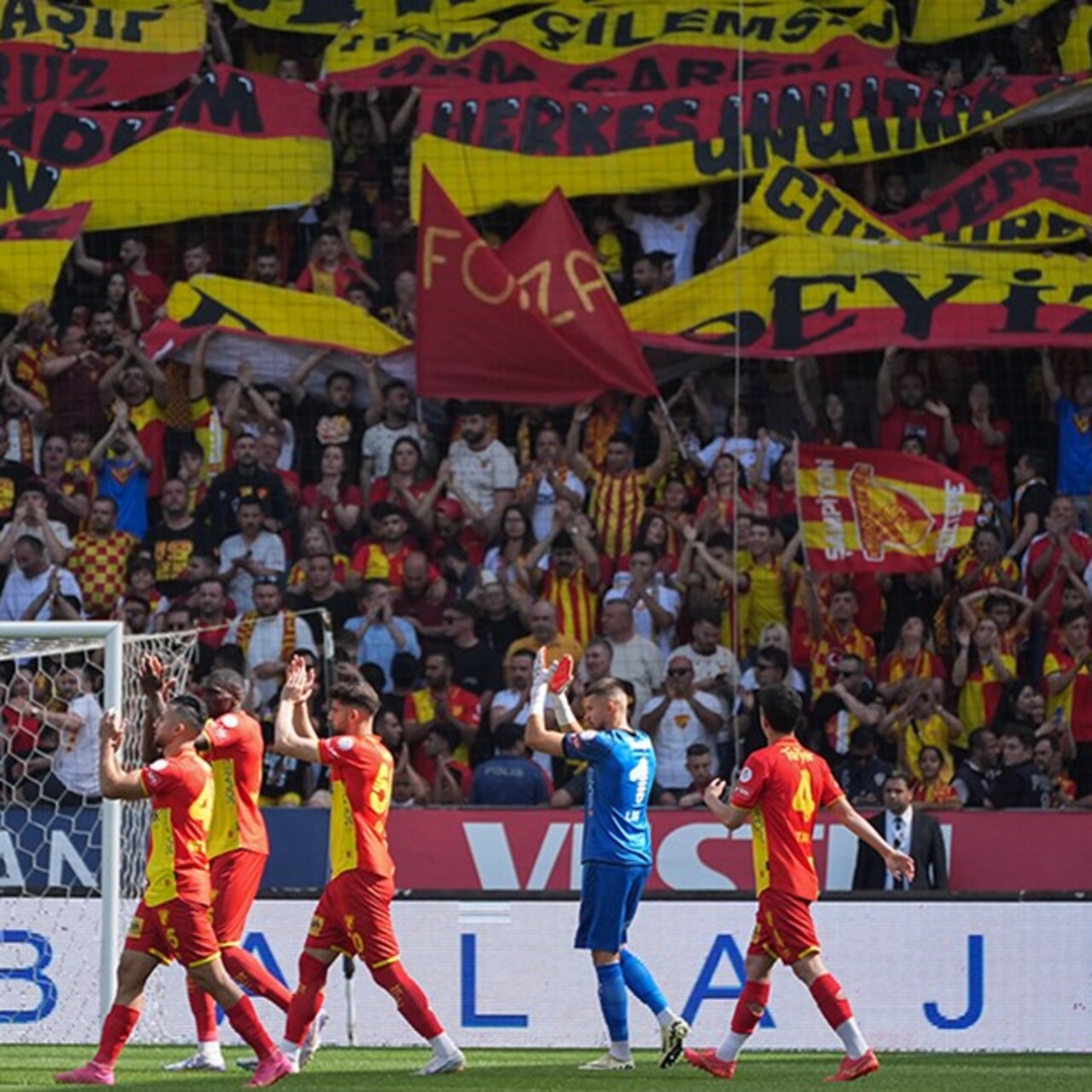 Göztepe'de golcü ve kaleci endişesi