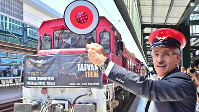 Turistik Tatvan treni yola çıktı