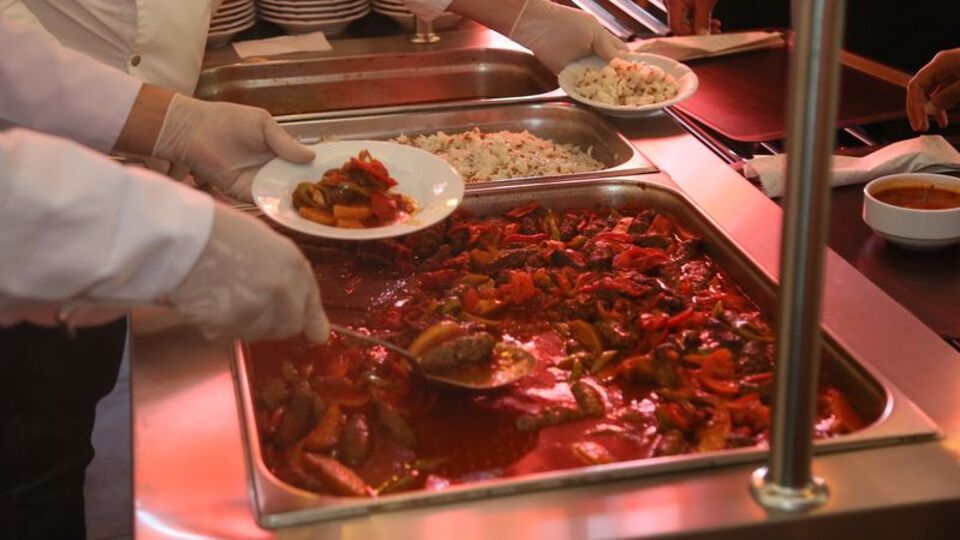 4 çeşit yemek 40 lira! Yenileri eklenecek
