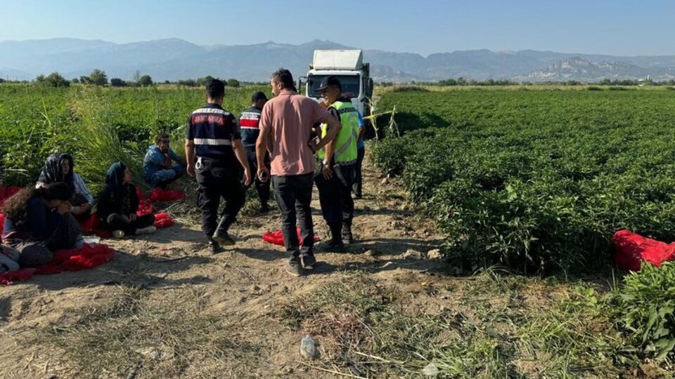 Uyurken üzerinden kamyon geçen küçük kız feci şekilde can verdi!