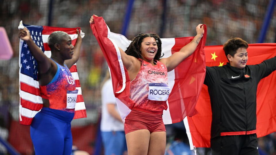 Çekiç atmada altın Rogers'ın