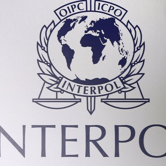 Interpol yalanıyla milyonluk vurgun