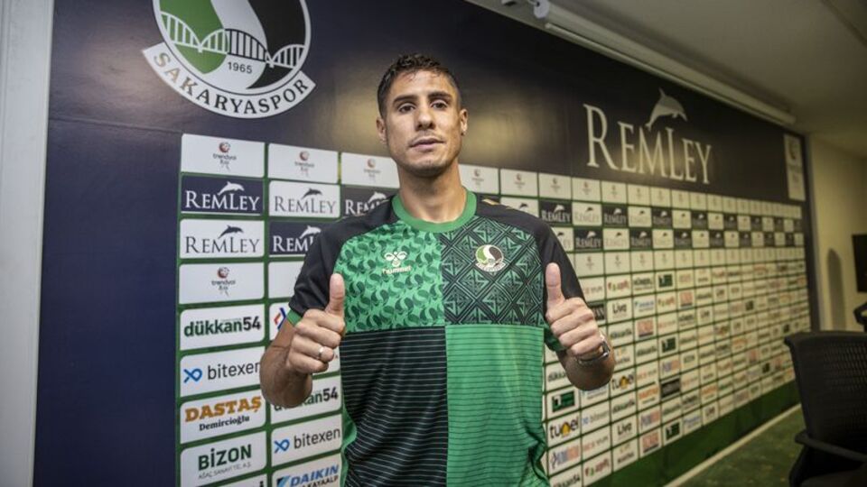 Tecrübeli stoper Sakaryaspor'da