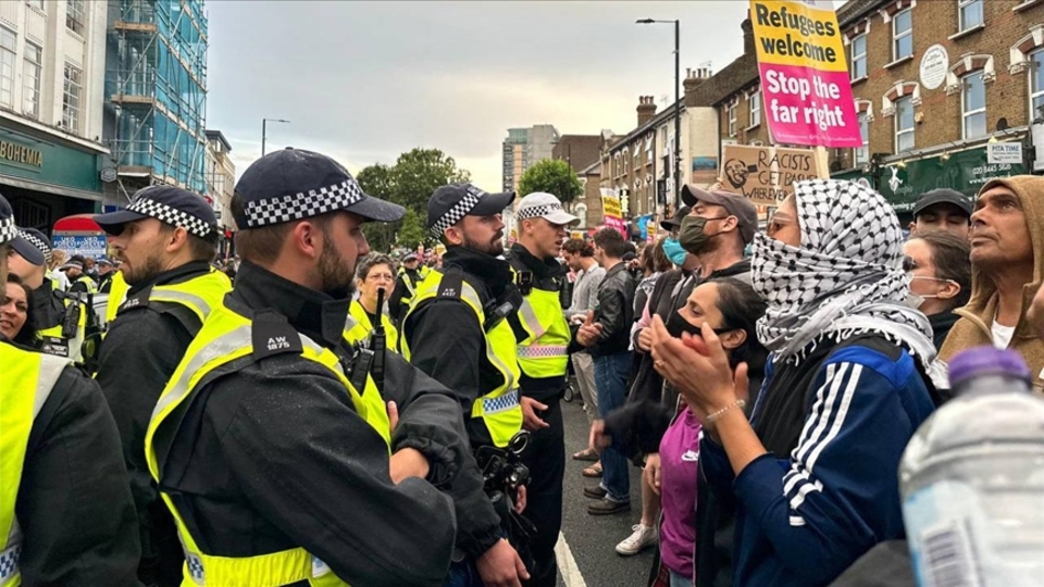 İngiliz vekilin tekbirle ilgili yorumu tepki çekti