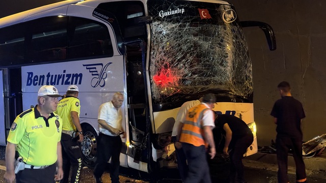 Anadolu Otoyolu'nda zincirleme kaza: 15 yaralı