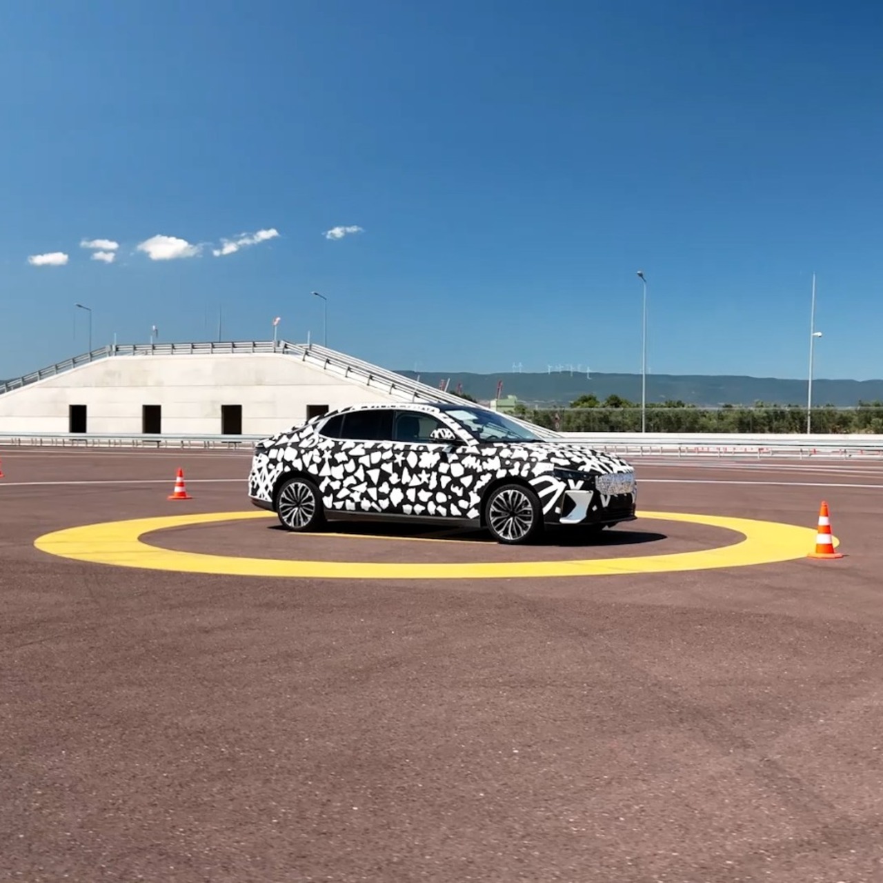 Togg T10F'in test süreci başladı