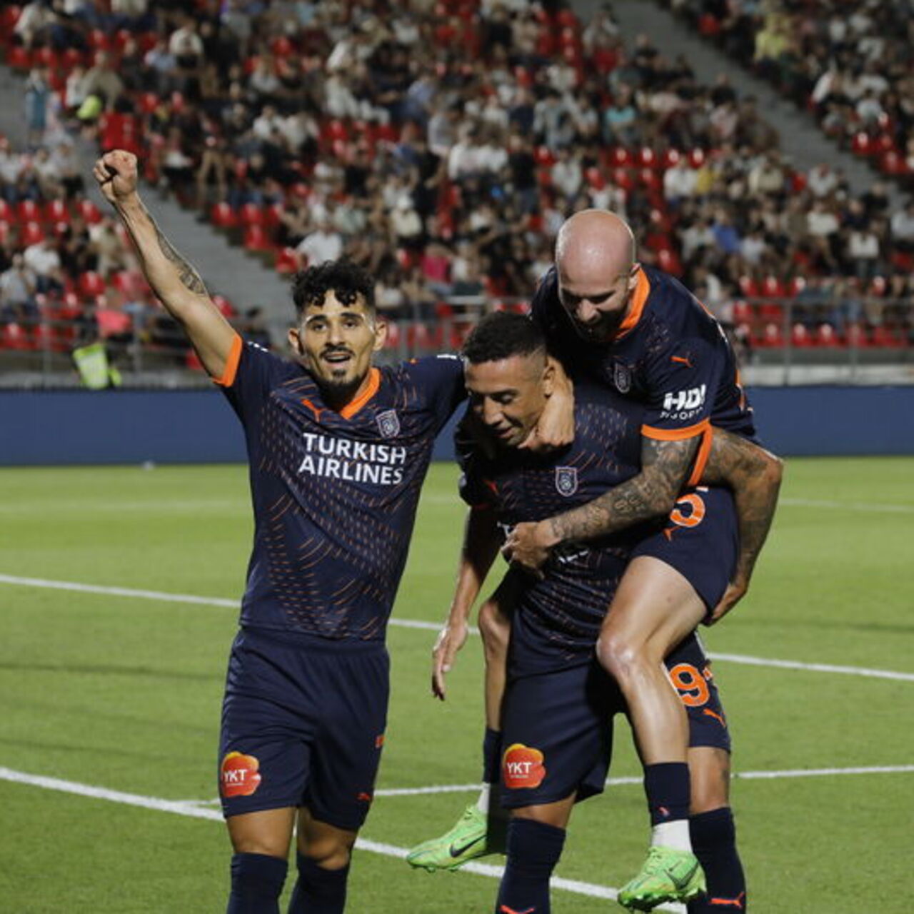 Başakşehir, 87'de avantajı aldı!