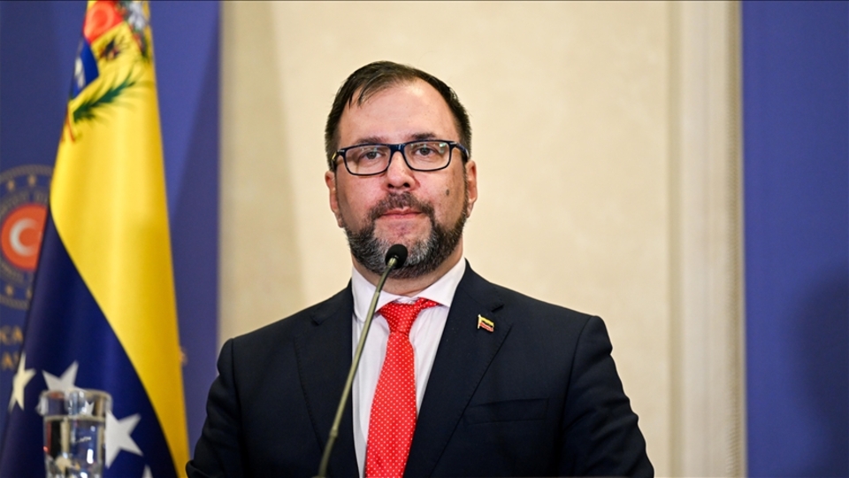 Milei ve Boric'i Pinochet'e benzetti