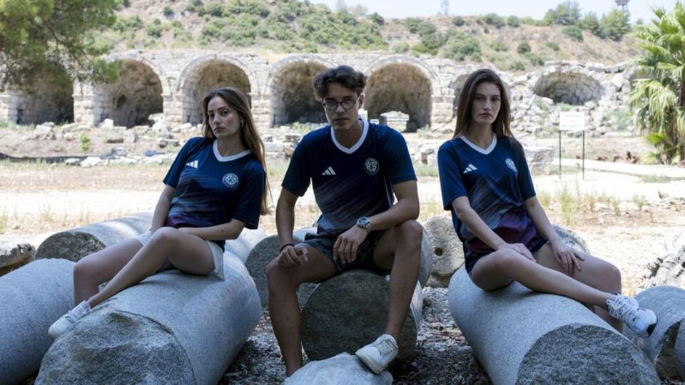 Antalyaspor, formalarını tanıttı!