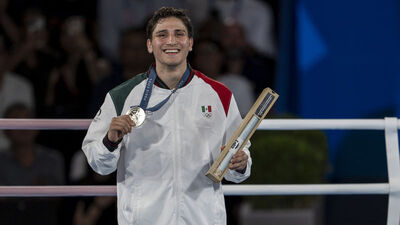 Özbekistan, boksta altın madalyayı kaptı!