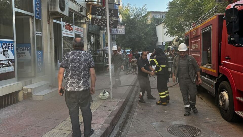 Siirt'te iş yerinde yangın çıktı