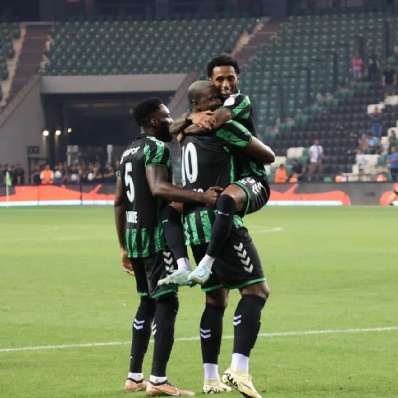 Kocaelispor geriden gelip kazandı!