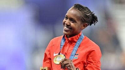 Faith Kipyegon rekorunu yeniledi