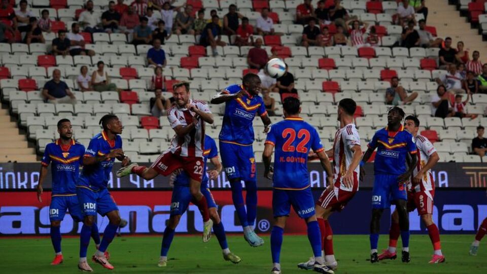 Göztepe puanla döndü