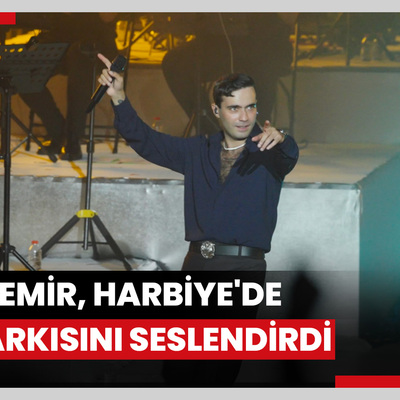 Mert Demir, Harbiye'de yeni şarkısını seslendirdi