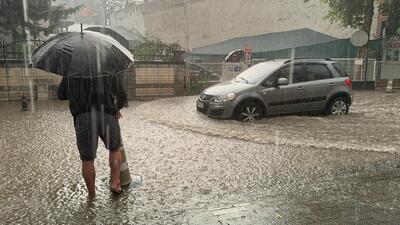 Sağanak ve fırtına uyarısı!