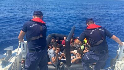 Fethiye açıklarında 22 düzensiz göçmen kurtarıldı