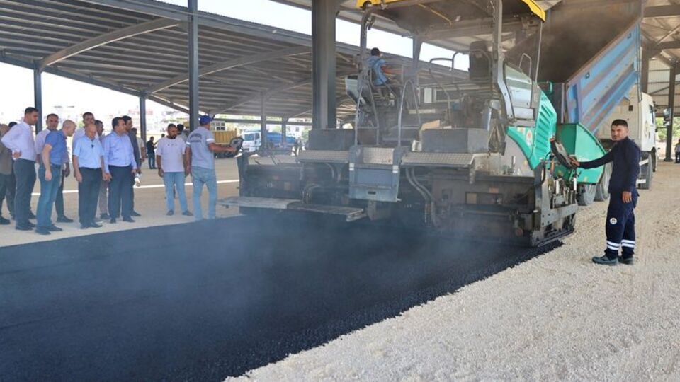 Yüreğir'e kapalı semt pazarı