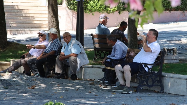 Termometreler 45 dereceyi gösterdi