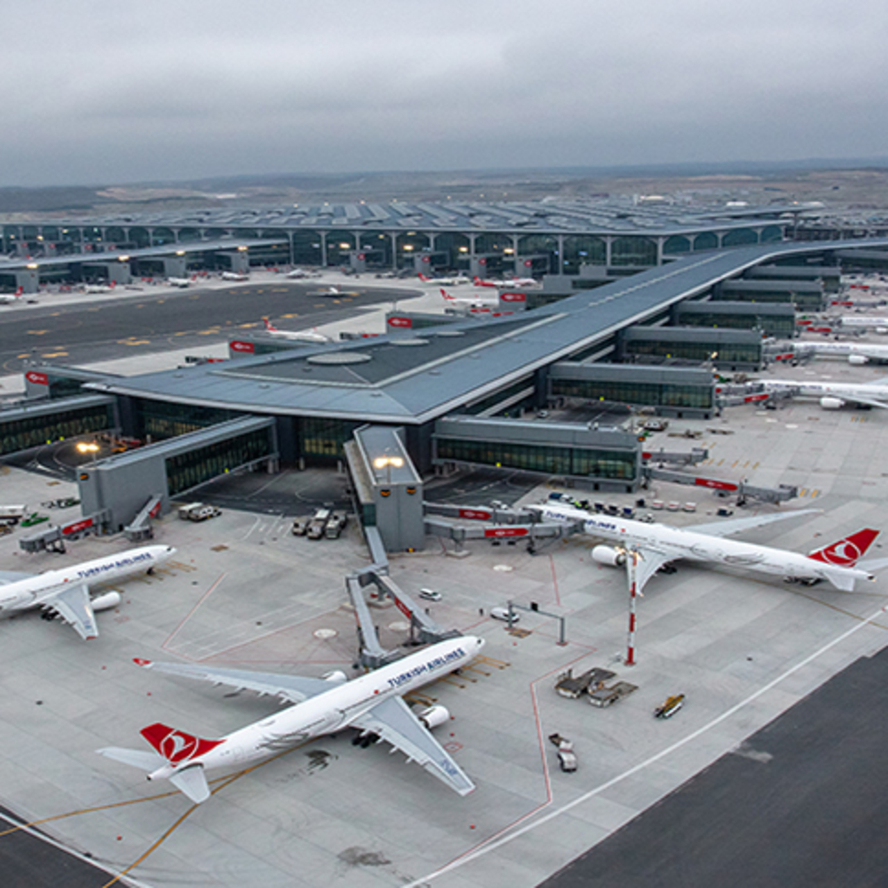 İstanbul Havalimanı'nın ekranlarını yenileyecek