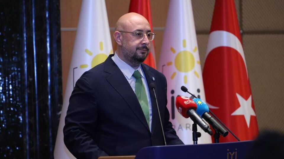 "İletişimlerindeki kopukluktan kaynaklı"