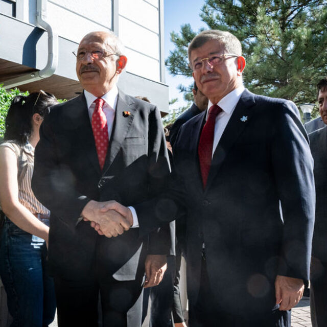 Davutoğlu, Kılıçdaroğlu'nu ziyaret etti