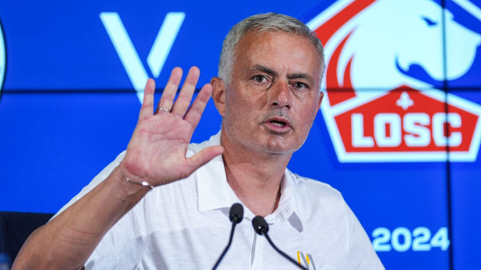 Fenerbahçe'den Mourinho açıklaması!