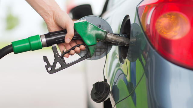 Benzine zam geldi