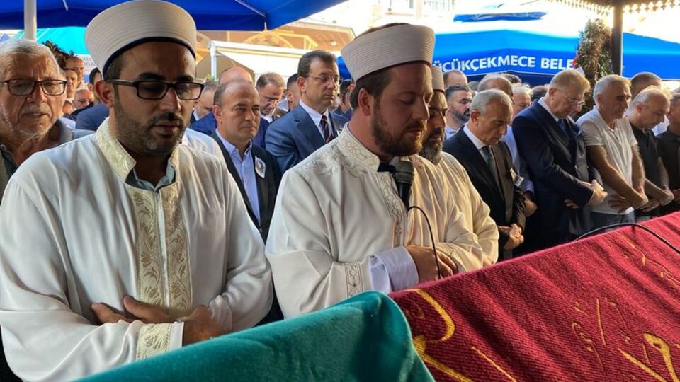 Başkan Çebi'nin annesi son yolculuğuna uğurlandı