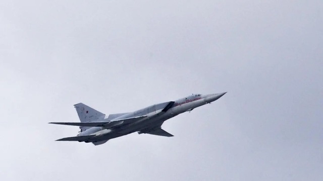 Rusya'da bombardıman uçağı düştü