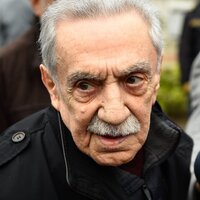  Aydemir Akbaş yoğun bakımda