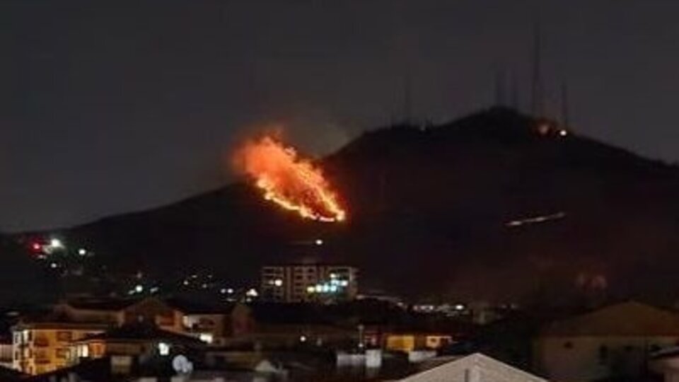 Ankara'da dağlık alanda yangın