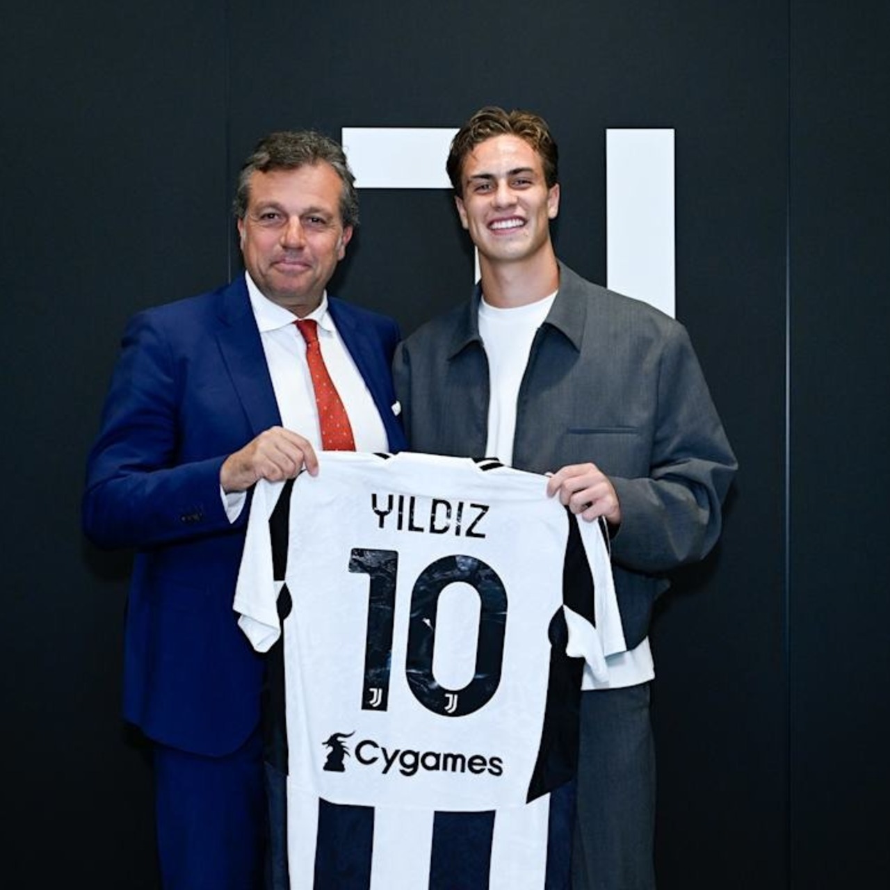 Juventus, Kenan Yıldız'la uzattı!