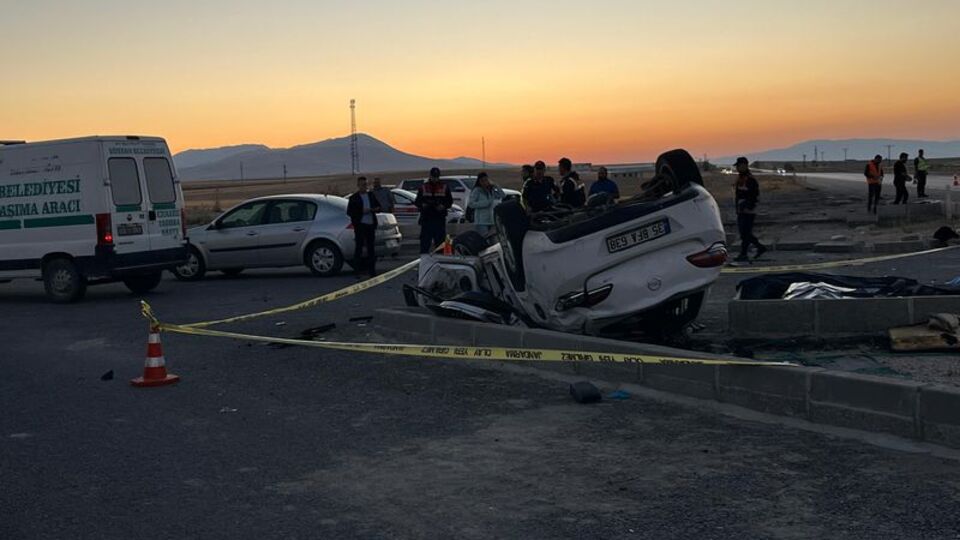 Cenazeye gidiyorlardı! 4 ölü, 2 yaralı