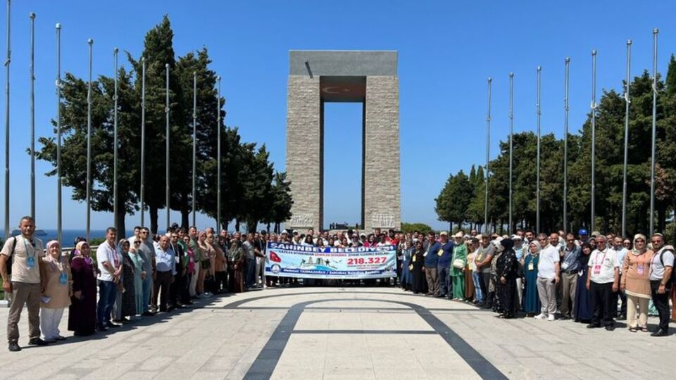 Gaziantep'ten 200 bin kişi, Çanakkale şehitleriyle buluştu