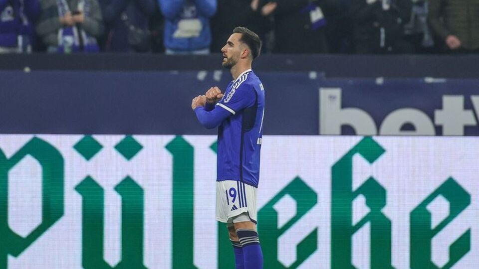 Kenan attı, Schalke 04 turladı!