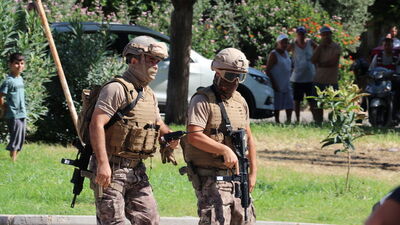 Özel harekat müdahale edince kendini yaraladı