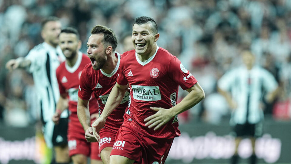 Dolmabahçe'de 23. saniyede şok gol!