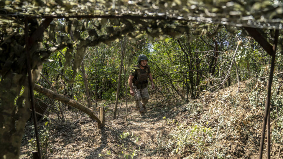 Rusya, Donetsk'te yerleşim birimini ele geçirdi