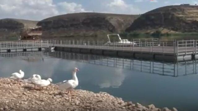 Kızılin Kanyonu'nda "iskele" suya indirildi
