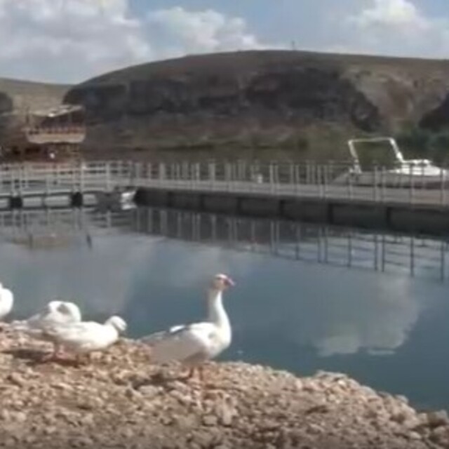 Kızılin Kanyonu'nda "iskele" suya indirildi